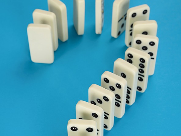 Dominoes